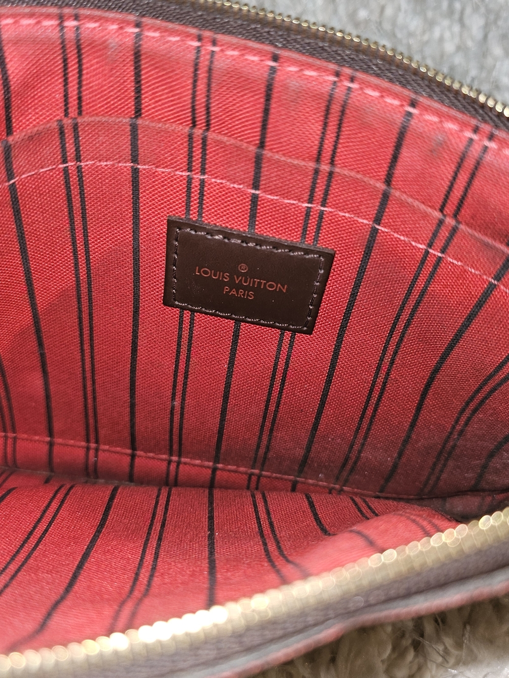 Louis Vuitton Neverfull MM Pochette Pouch/Clutch in Damier Ebene Canvas - Picture 5 of 8